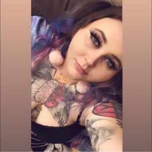 Meet your Posher, Kaela